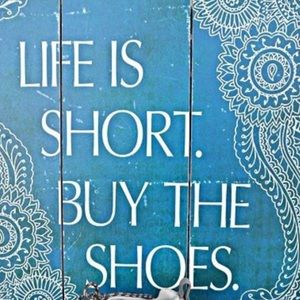 Meet your Posher, Holly